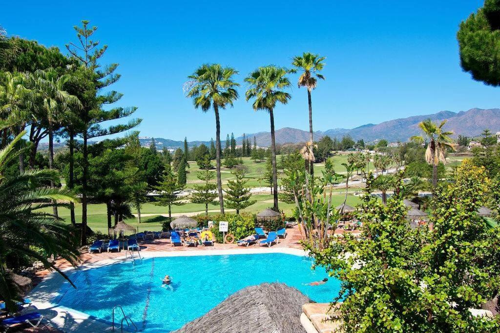 Spectacular Apartment In Matchroom Country Club フエンヒロラ エクステリア 写真